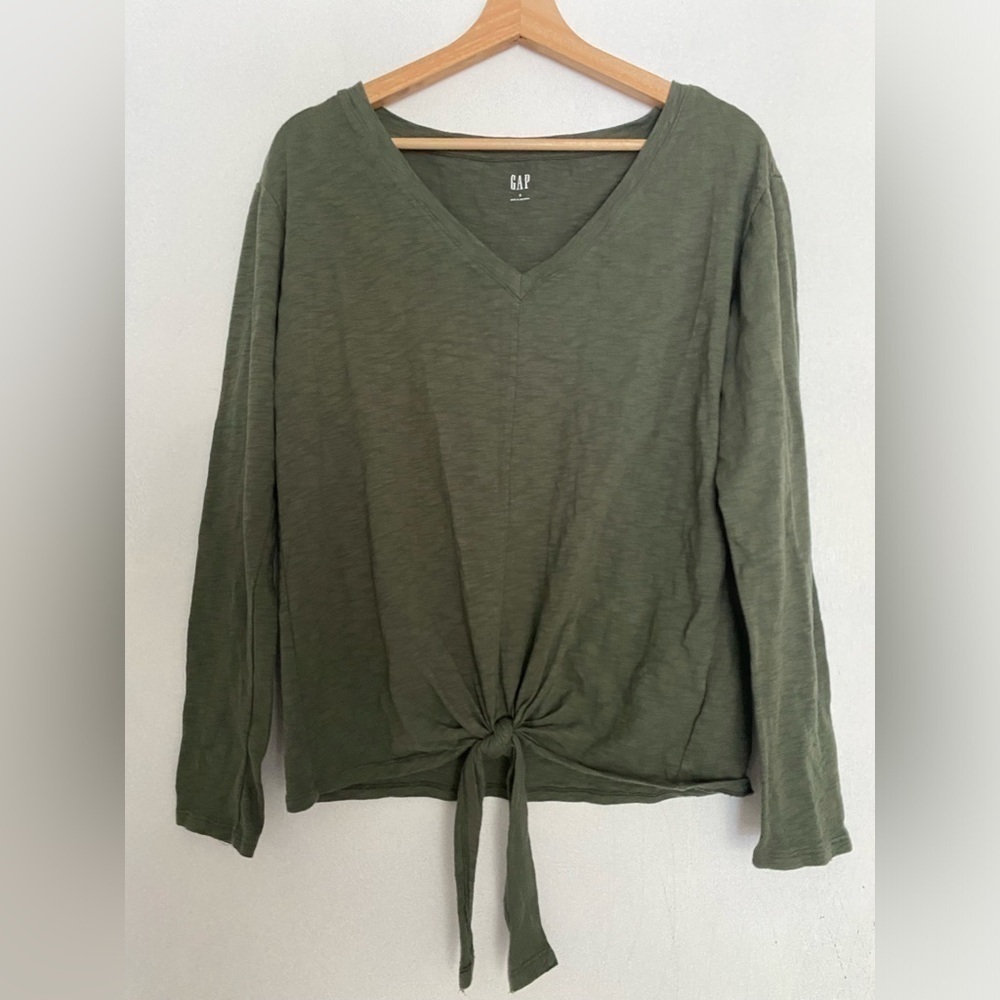 GAP ARMY GREEN TIE SHIRT SIZE SMALL